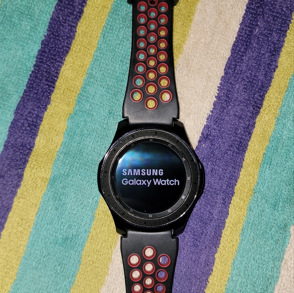 Galaxy watch - Picture 2 of 3